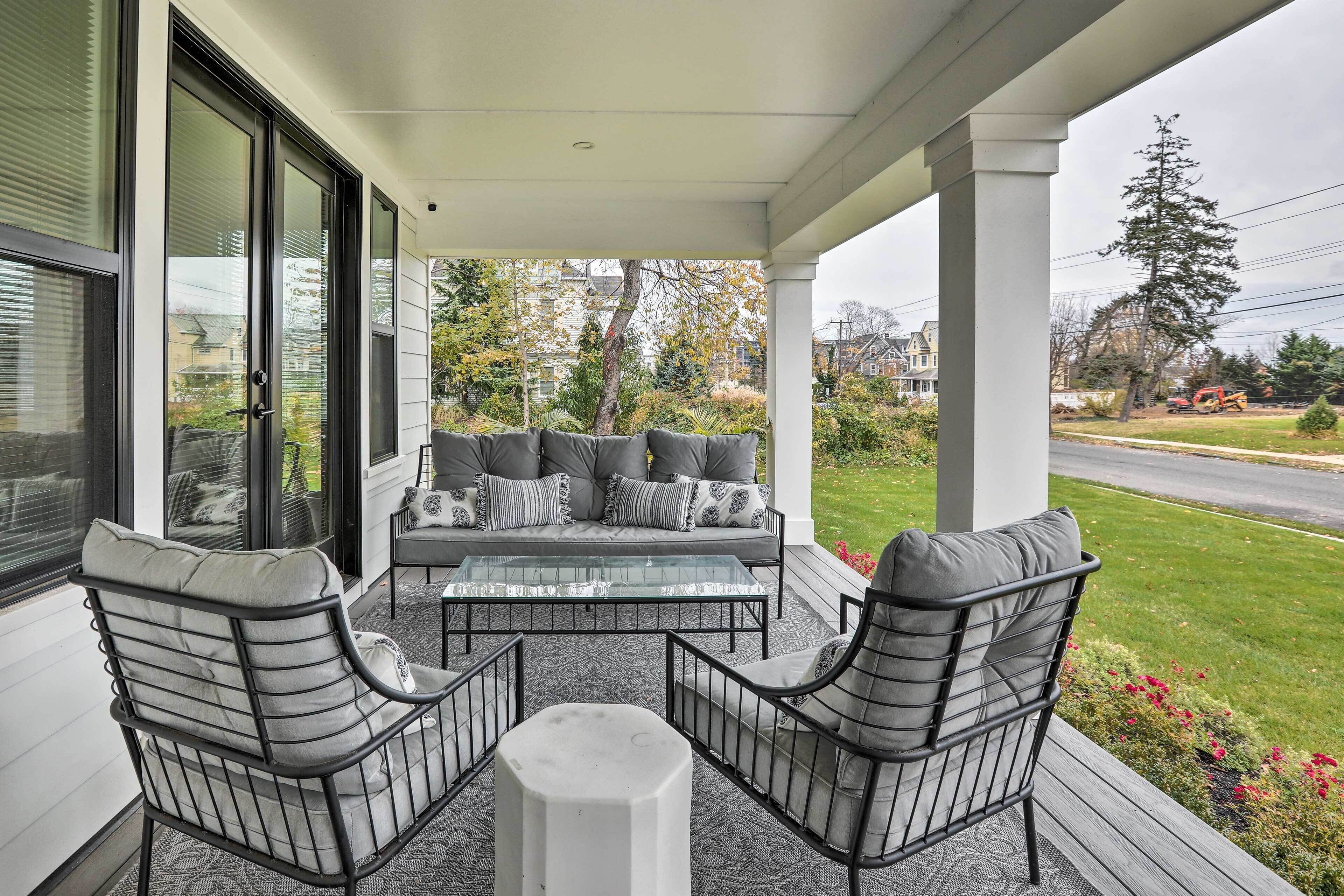 Talo (Multiple Bedrooms) | Sisätilat