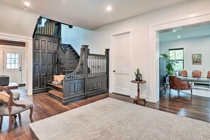 House (Multiple Bedrooms) | Interior