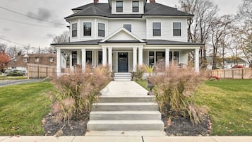 House (Multiple Bedrooms) | Interior