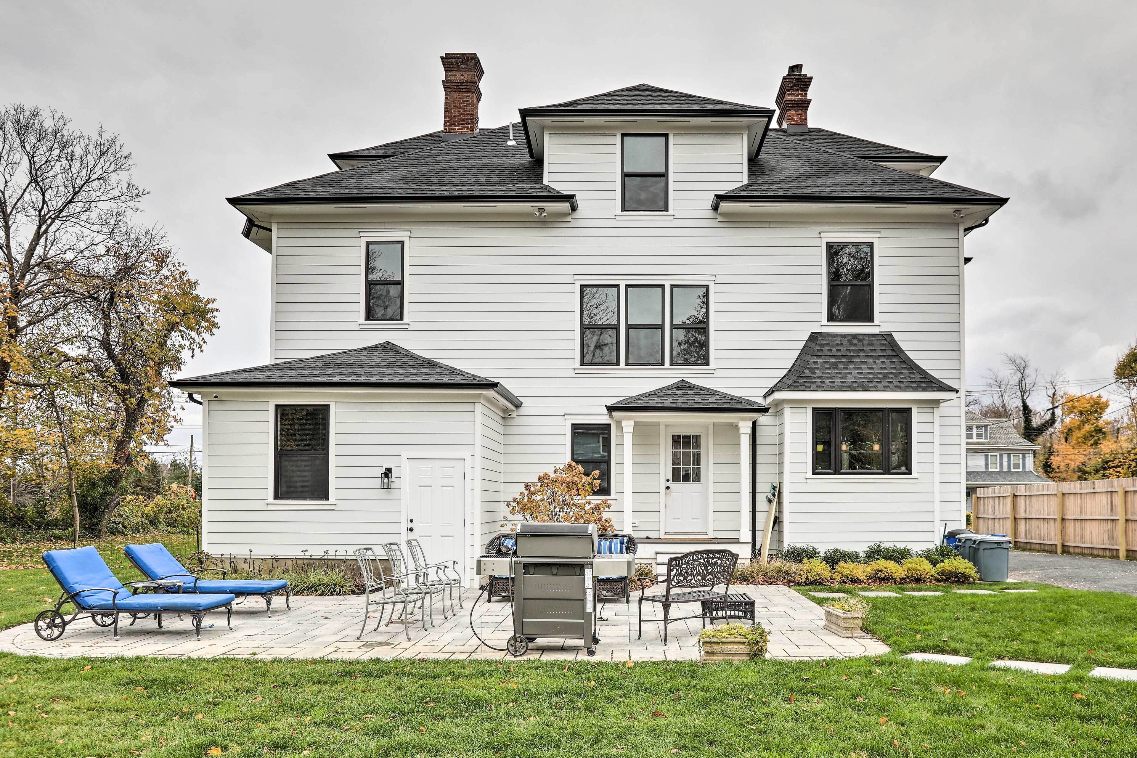 Talo (Multiple Bedrooms) | Sisätilat