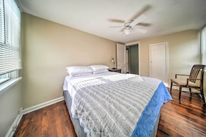 Interior - Eastlake Home w/ Patio < 1 Mi to Lake Erie! (Eastlake)