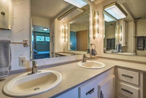 House (5 Bedrooms) | Bahagian dalam