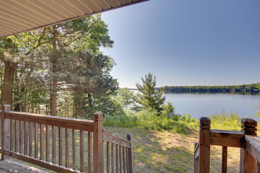 Eagle River Apartment w/ Private Dock & Fire Pit! - Snipe Lake, WI