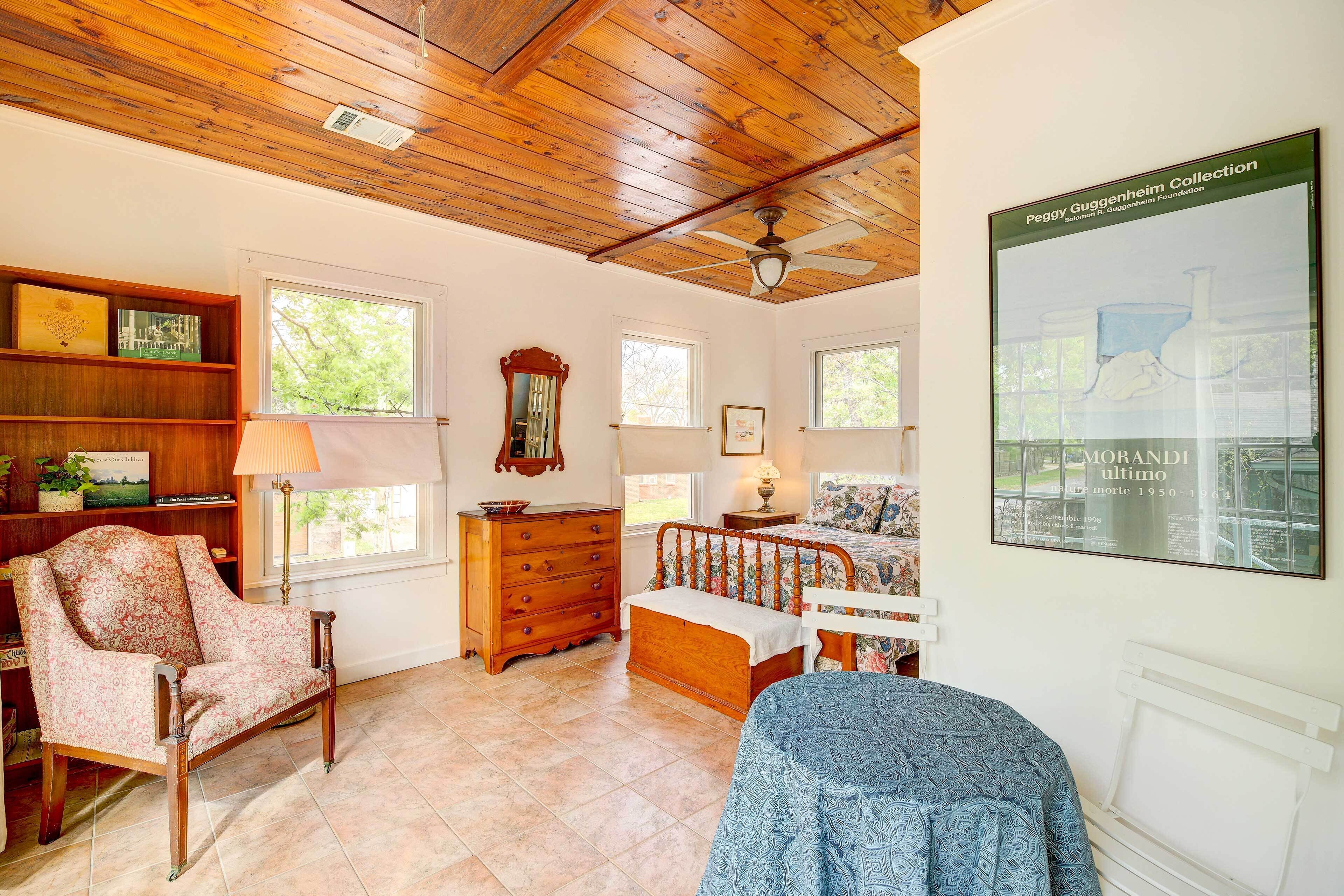 Apartment (0 Bedroom) | Interior