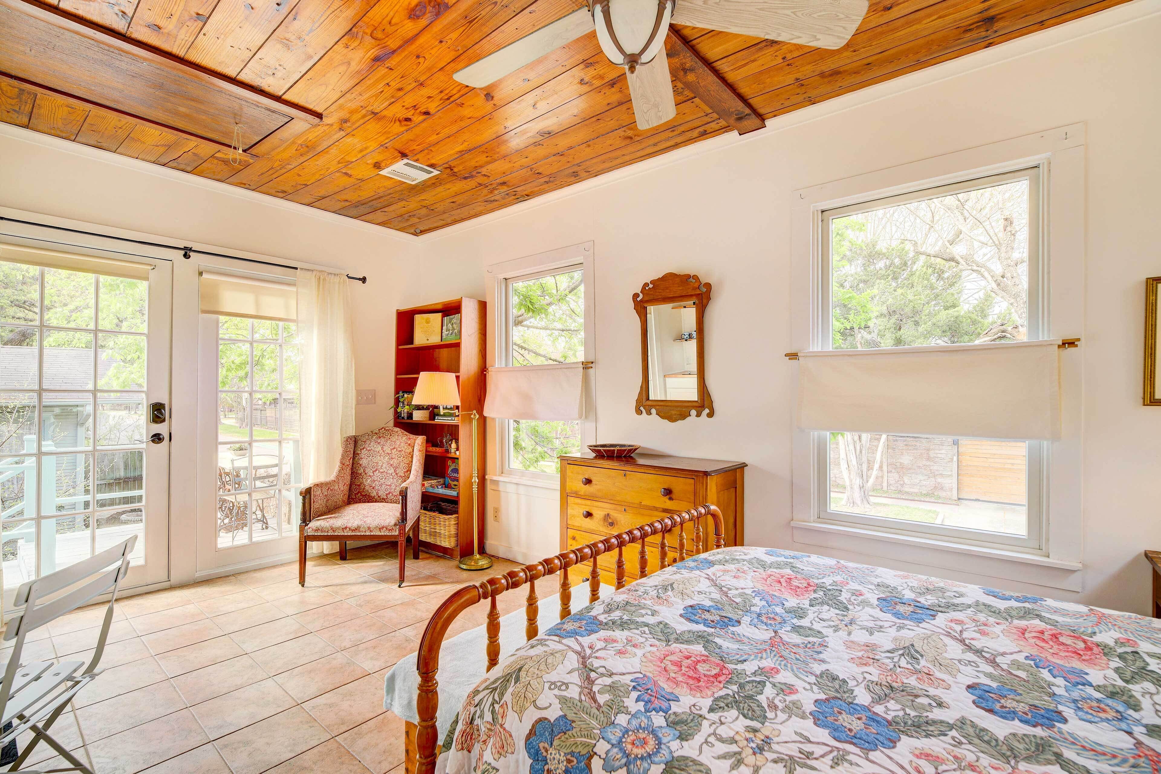 Houston Garden Studio in Woodland Heights!