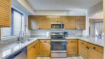 Apartemen (2 Bedrooms) | Dapur pribadi | Tisu