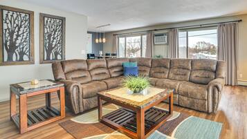 Apartment (3 Bedrooms) | Front of property