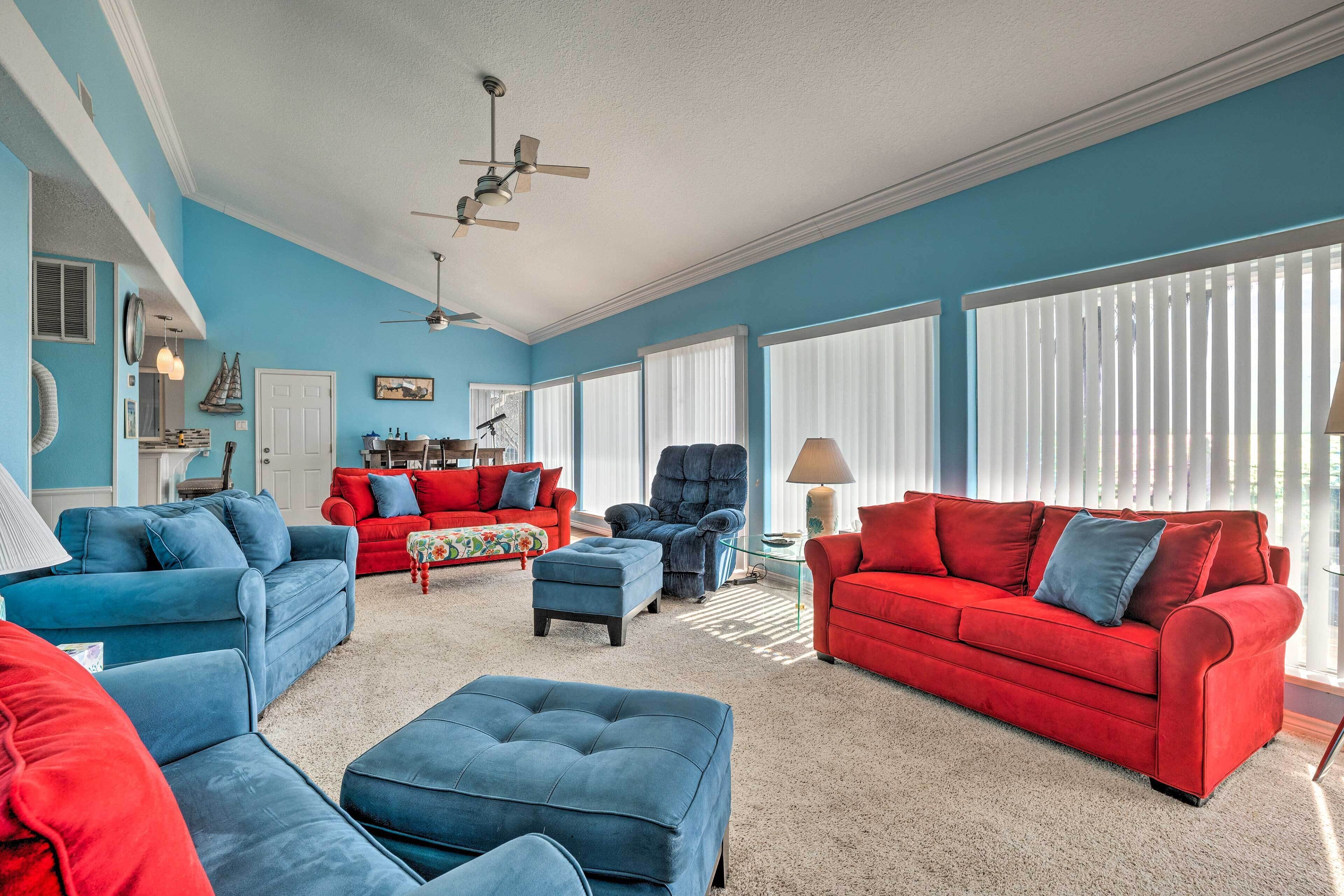 Lakefront Livingston Home w/ Grill & Views!