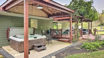 House (3 Bedrooms) | Front of property