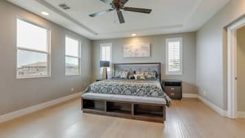 4 bedrooms, laptop workspace, iron/ironing board, bed sheets