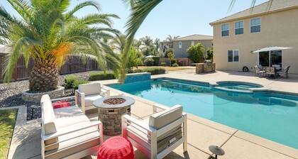 Luxe Roseville Home w/ Pool & Hot Tub!