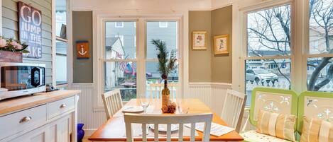 Apartment (0 Bedroom) | Interior