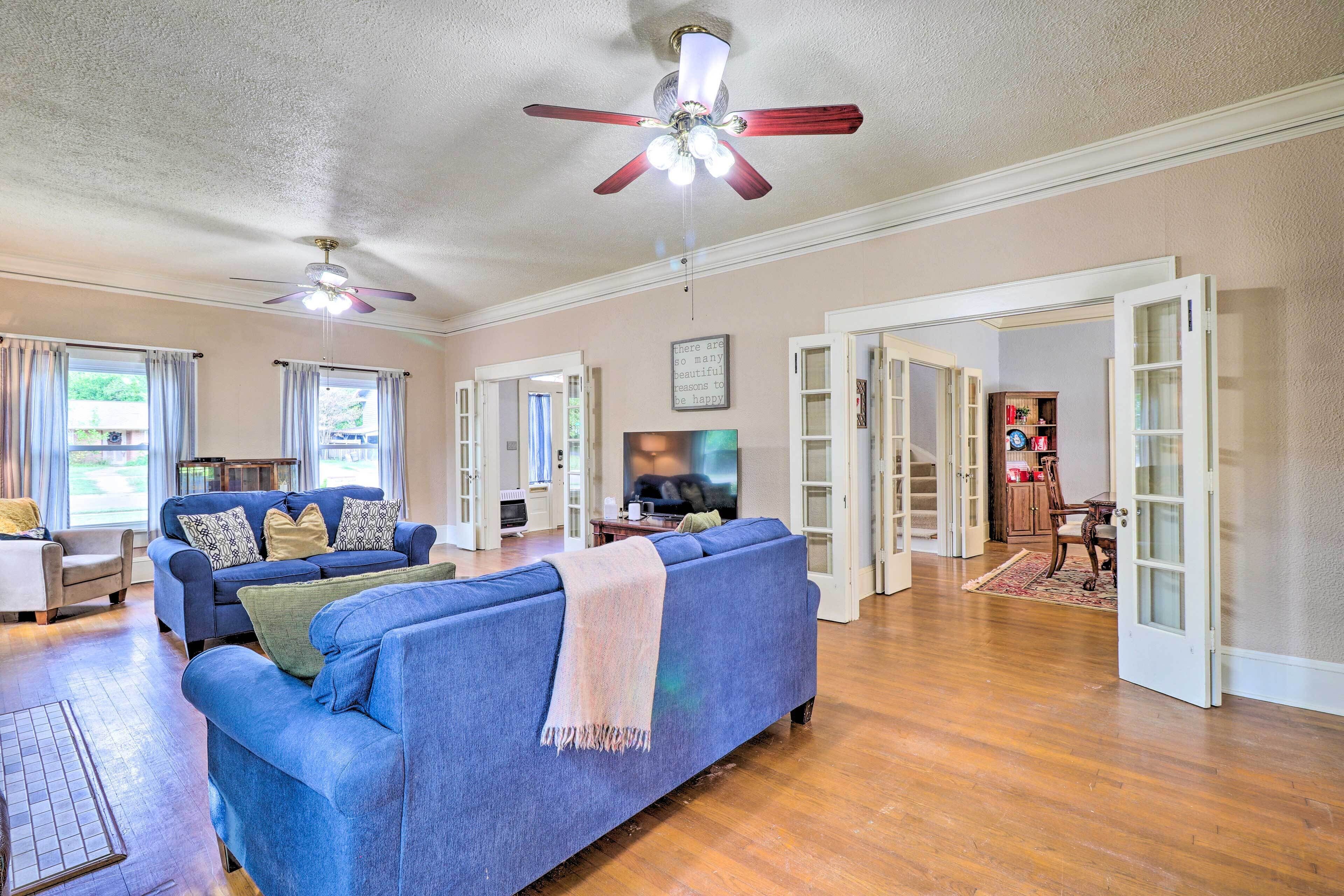 House (4 Bedrooms) | Interior