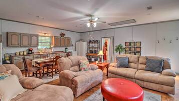 House (1 Bedroom) | Interior