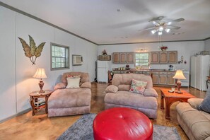 House (1 Bedroom) | Interior