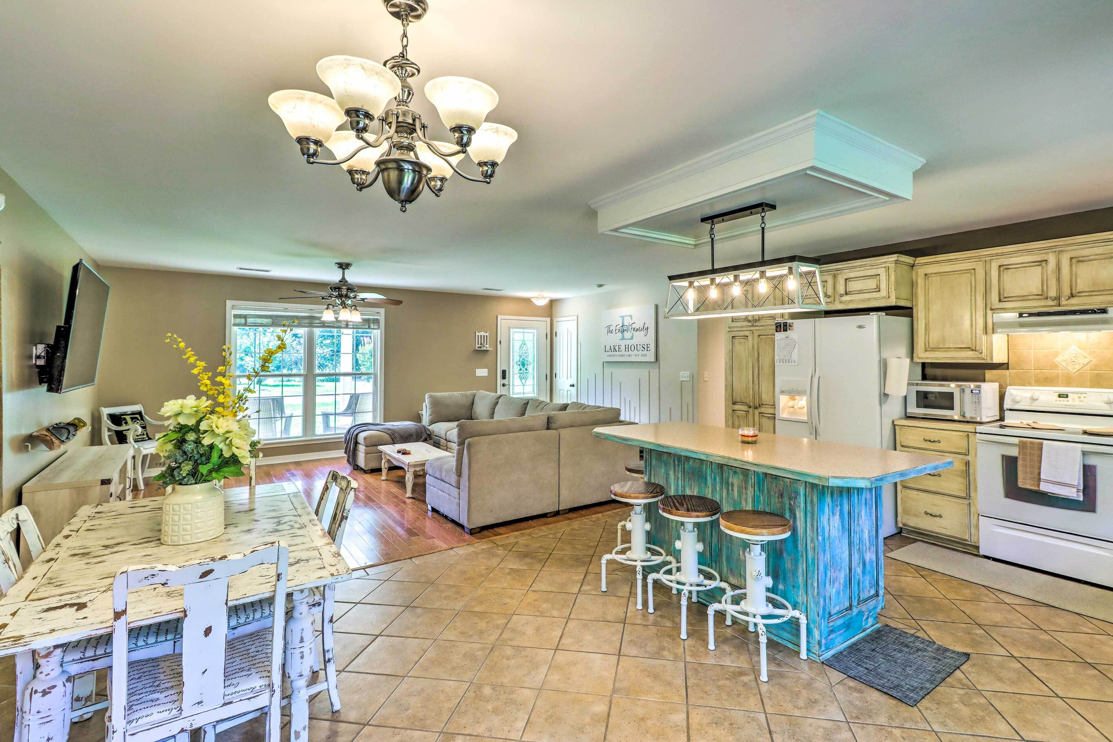 House (3 Bedrooms) | Interior