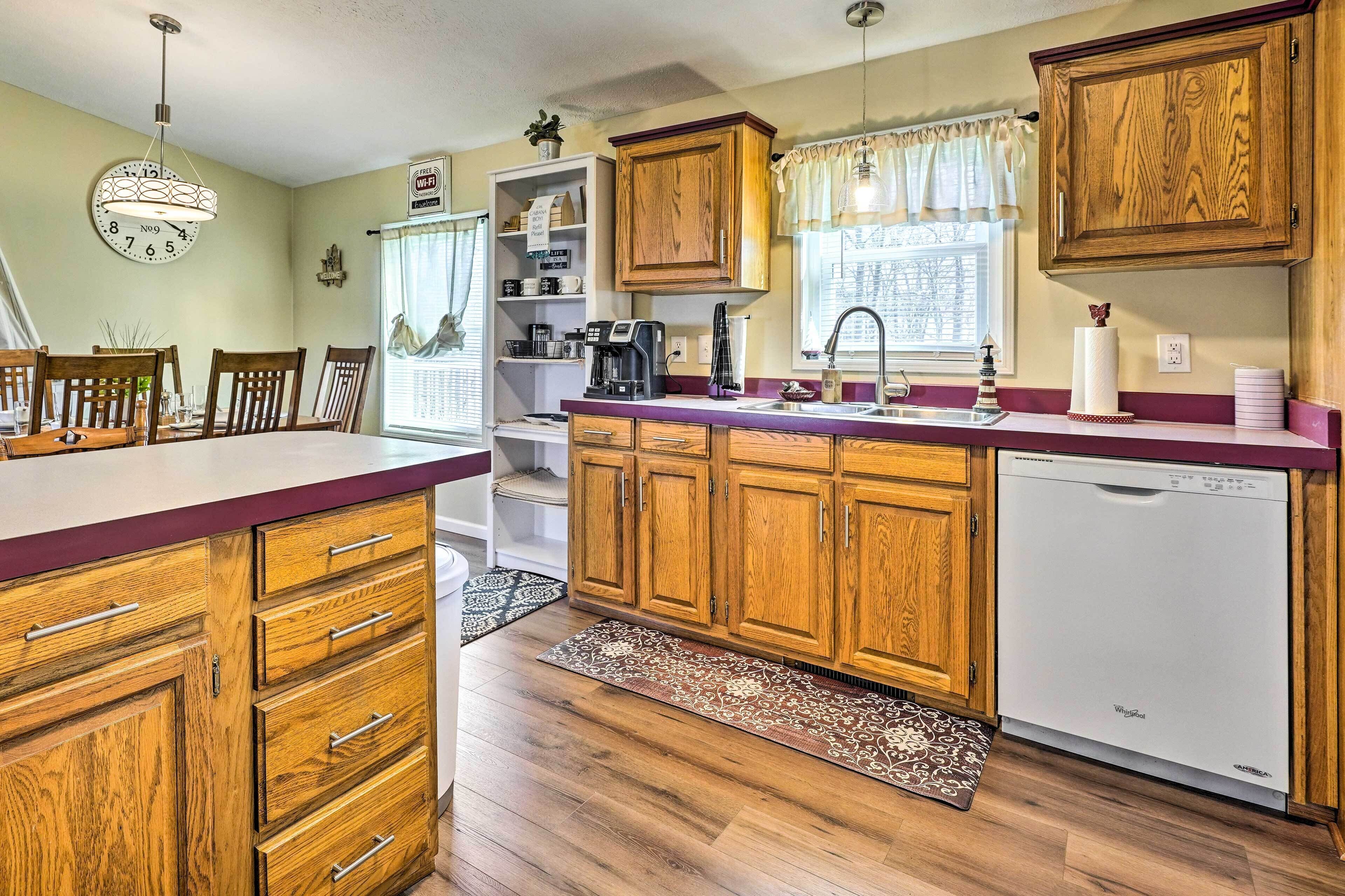 Indian Lake Vacation Rental 1 Mi to Beach!