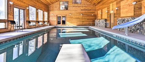 House (5 Bedrooms) | Interior