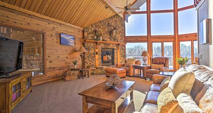 Lodge w/ Indoor Pool, Along Devil's Lake Park