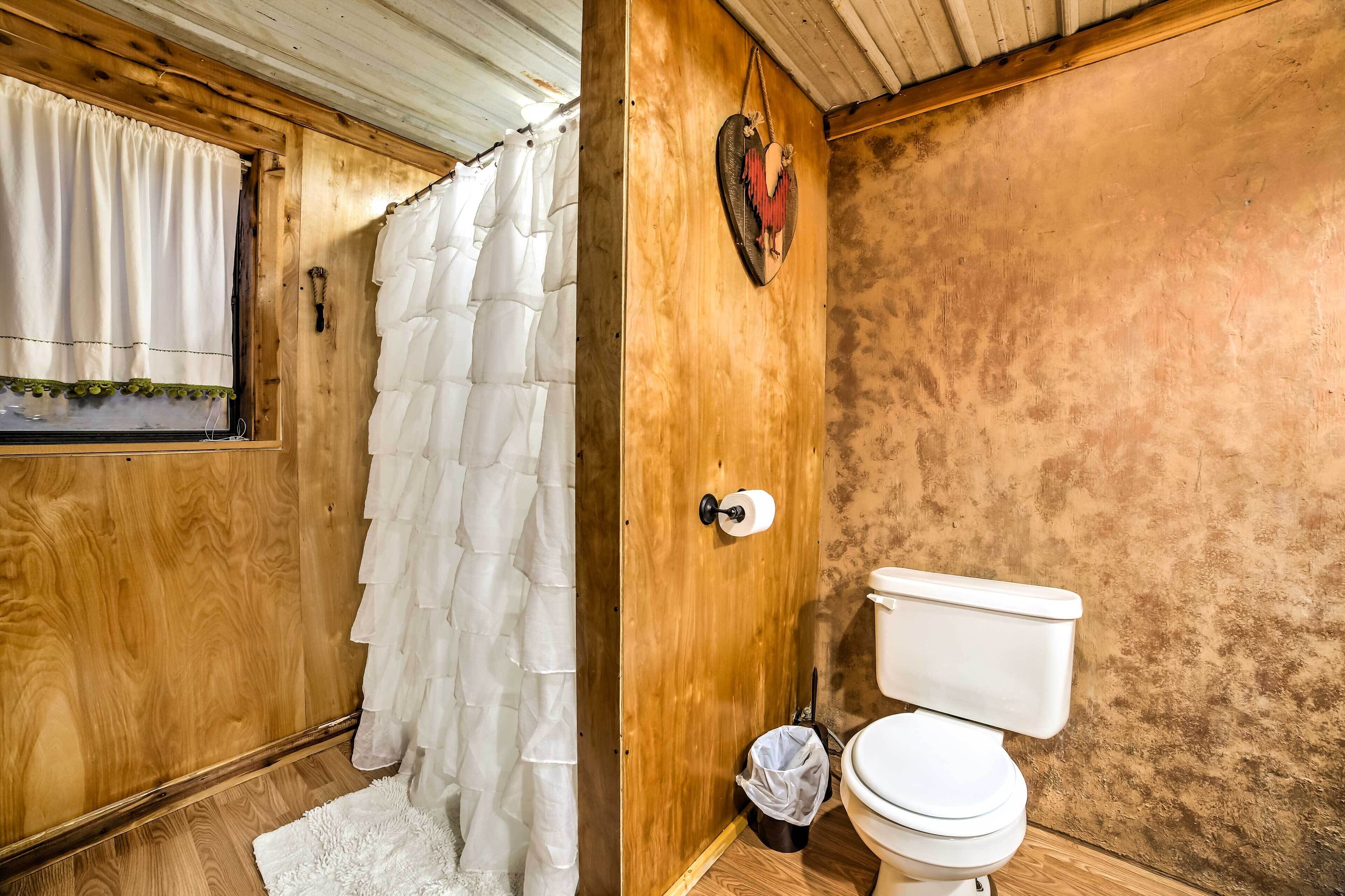 House (2 Bedrooms) | Interior