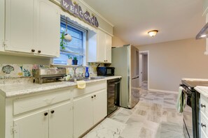 House (3 Bedrooms) | Interior - Lovely Little Rock Home w/ Fire Pit & Yard! (Little Rock)