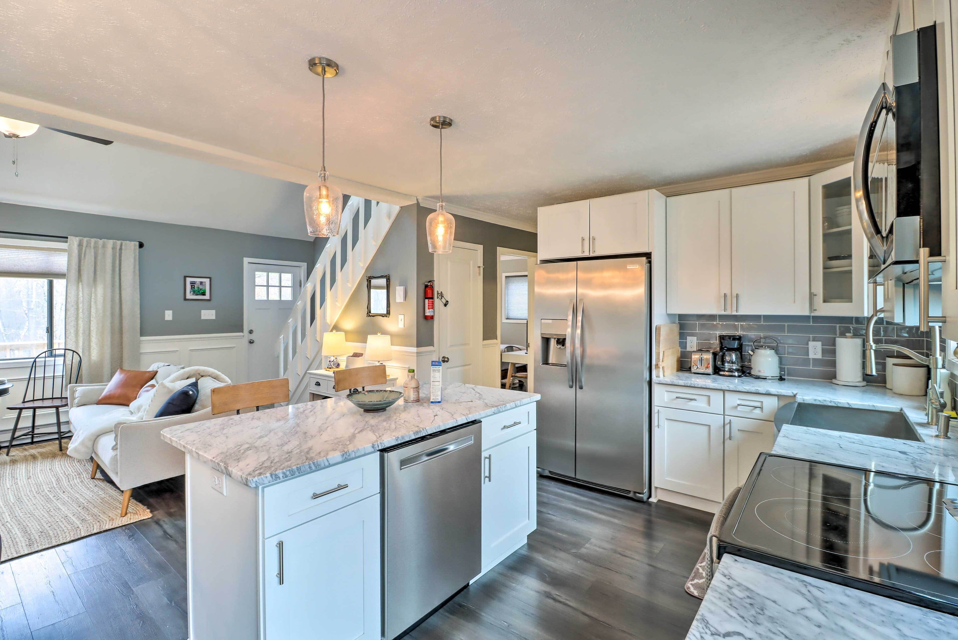 Family Friendly Poconos Home w/ Community Pool!