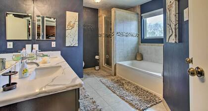 Houston Home With Private Outdoor Pool!