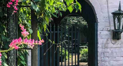 Historic Baton Rouge Vacation Rental: 6 Mi to Lsu!
