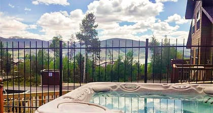 Newly Remodeled Mtn-view Condo in Silverthorne