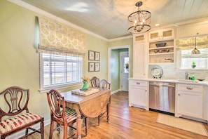 Cottage (2 Bedrooms) | Interior - Mississippi Cottage ~ 6 Mi to Columbus Lake (Columbus)