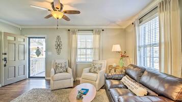 Cottage (2 Bedrooms) | Interior