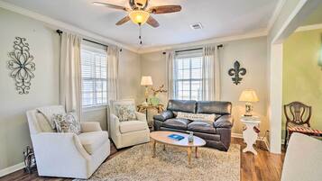 Cottage (2 Bedrooms) | Interior