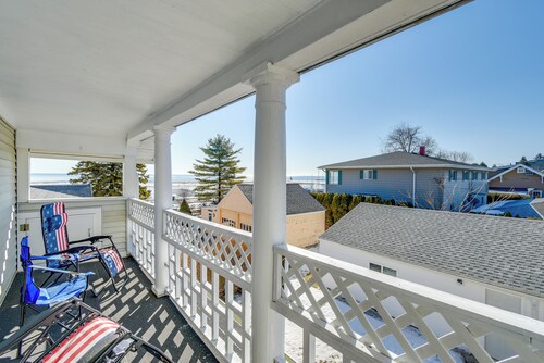 Lake Michigan Vacation Rental: 1 Block to Marina!