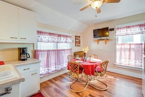 Apartment (2 Bedrooms) | Interior - Lake Michigan Vacation Rental: 1 Block to Marina! (Manitowoc)