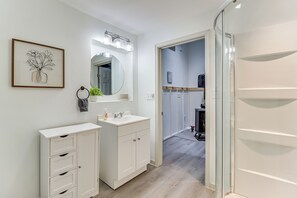 House (1 Bedroom) | Interior