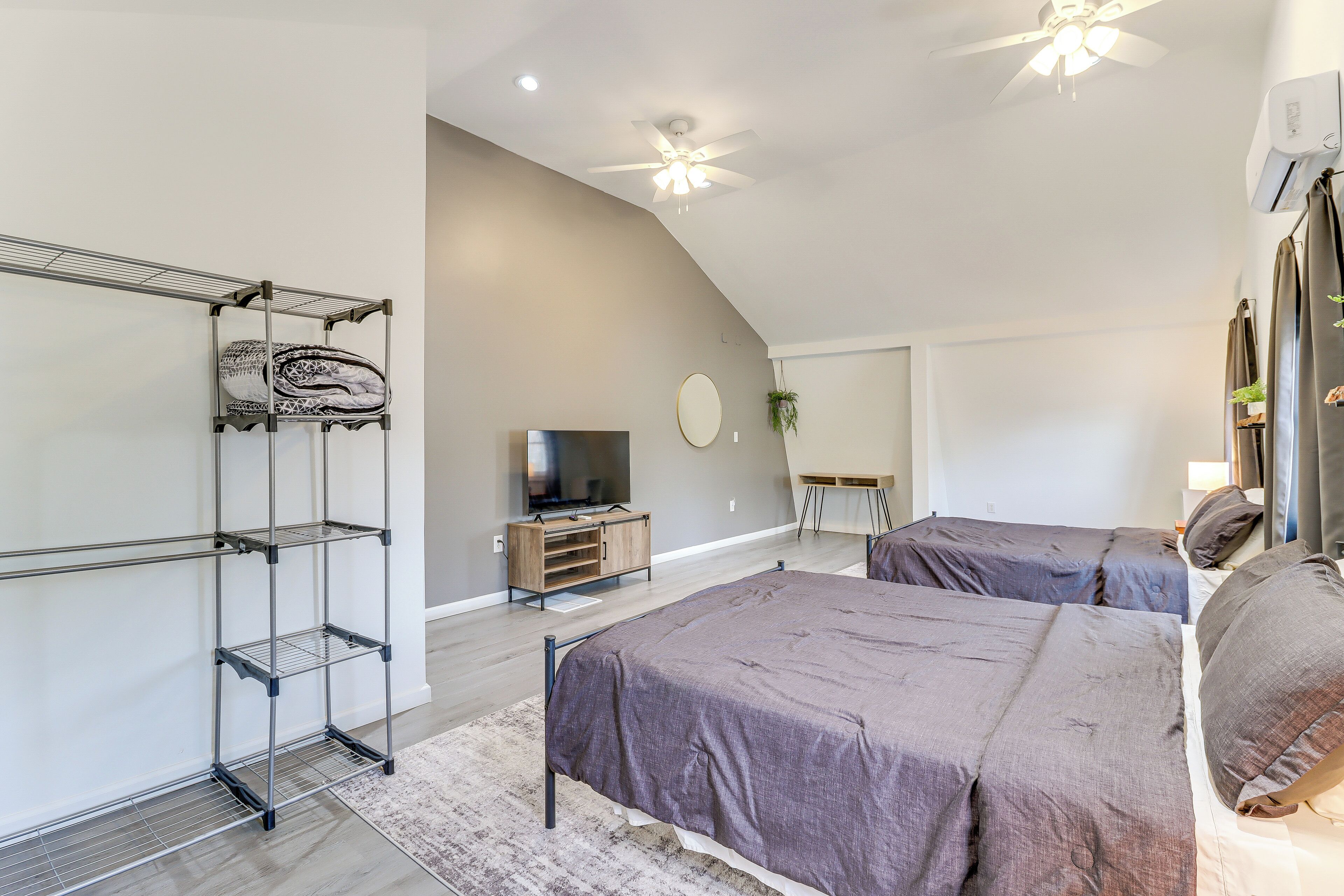 House (1 Bedroom) | Interior