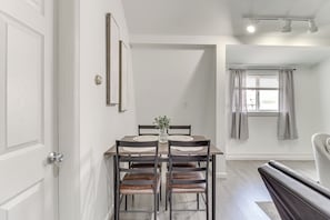 House (1 Bedroom) | Interior
