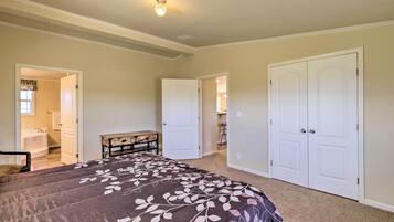 House (5 Bedrooms) | Interior