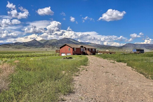 Mtn Gem w/ Breathtaking Scenery: 7 Mi to Dtwn