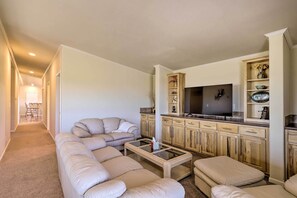 Rumah (5 Bedrooms) | Interior