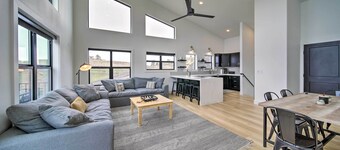 Modern Davenport Home w/ Water View & Grill!