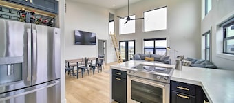 Modern Davenport Home w/ Water View & Grill!
