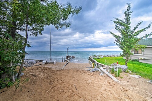 Lake Huron House w/ Grill + Beach Access!