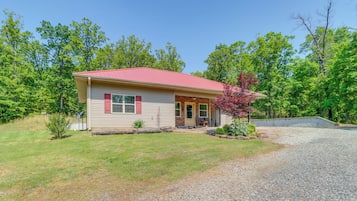 House (2 Bedrooms) | Front of property