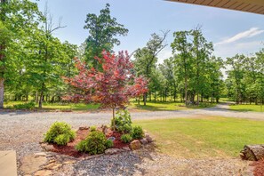 Interior - Peaceful Home w/ Patio Near Greers Ferry Lake (Edgemont)