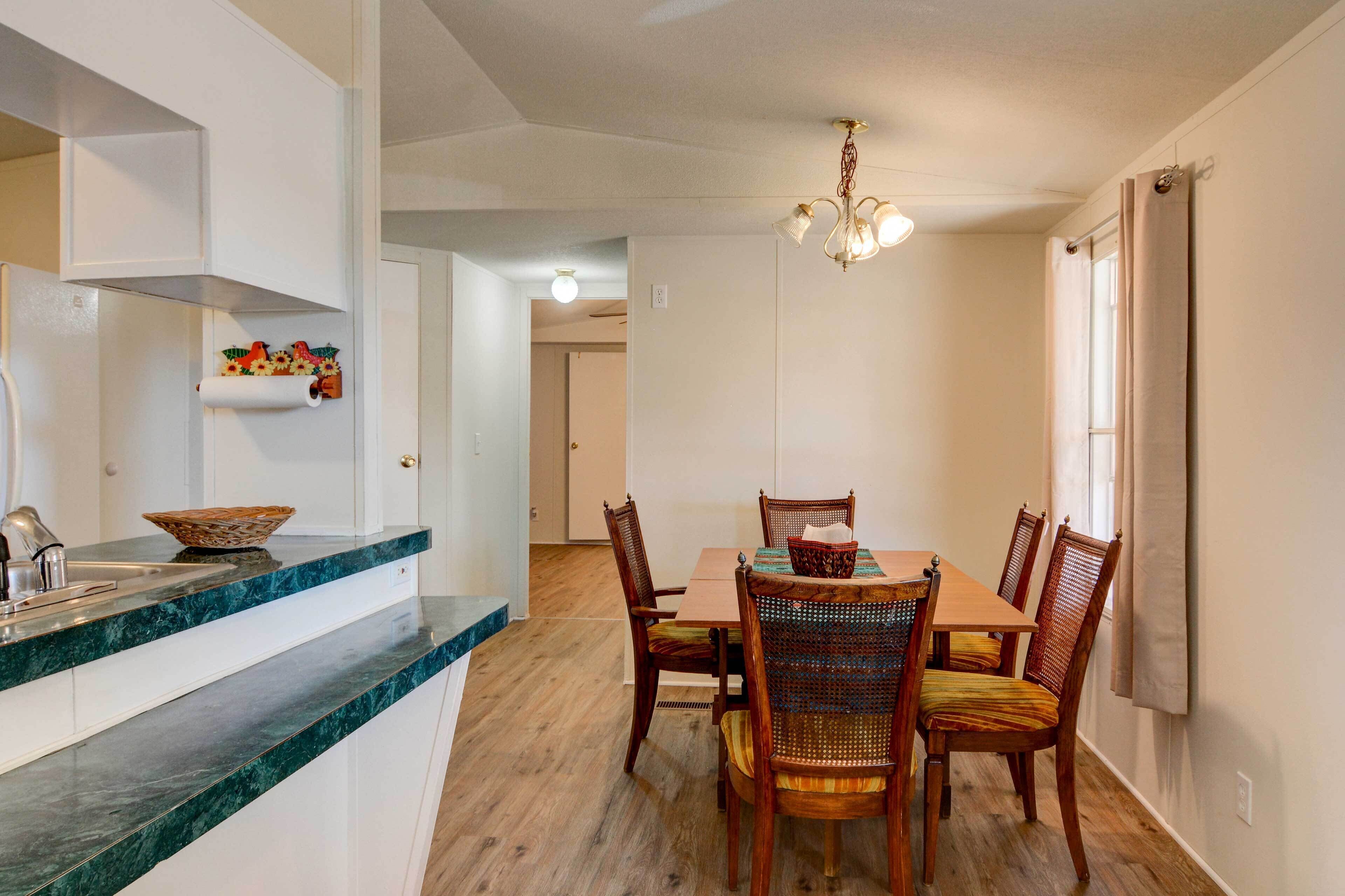 House (2 Bedrooms) | Interior