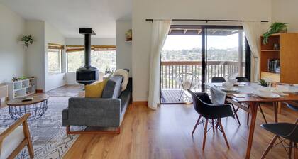 La Mesa Townhome: 15 Mi to San Diego!