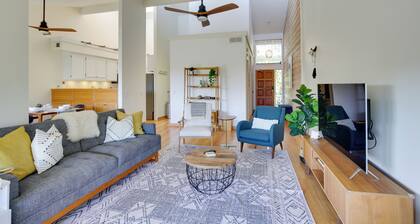 La Mesa Townhome: 15 Mi to San Diego!