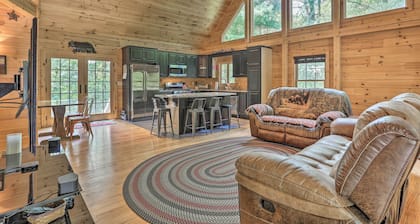 Palmerton Cabin w/ Game Room ~ 5 Mi to Blue Mtn