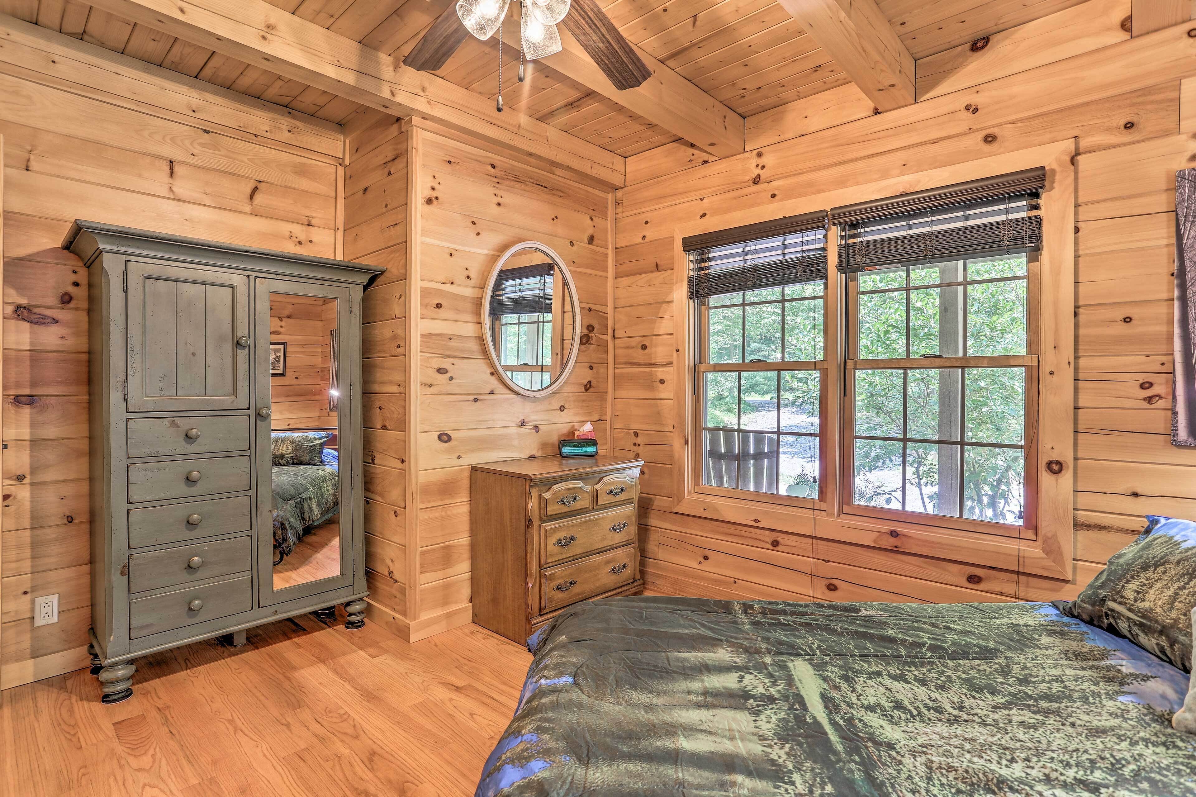 House (2 Bedrooms) | Interior